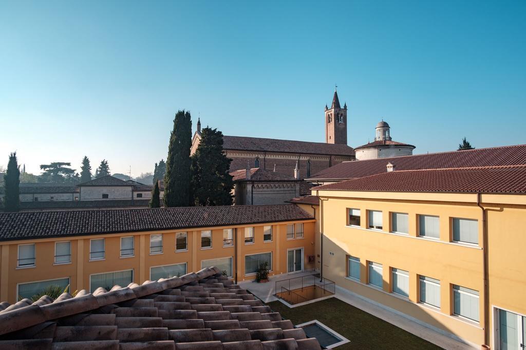 La Nuova Corte Verona Bagian luar foto
